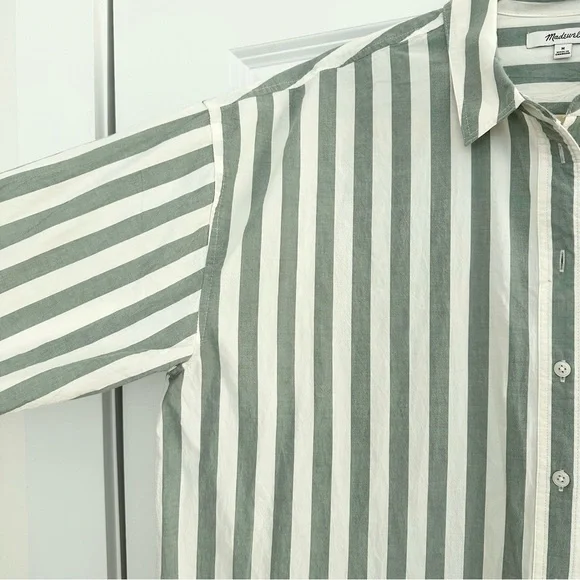 Madewell Signature Poplin Oversized Striped Button-Up Shirt - Beach Coverup - Picture 8 of 17